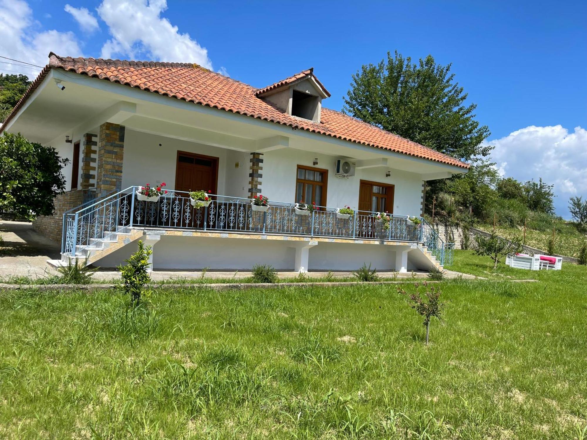 Vila Ardea Berat Luaran gambar